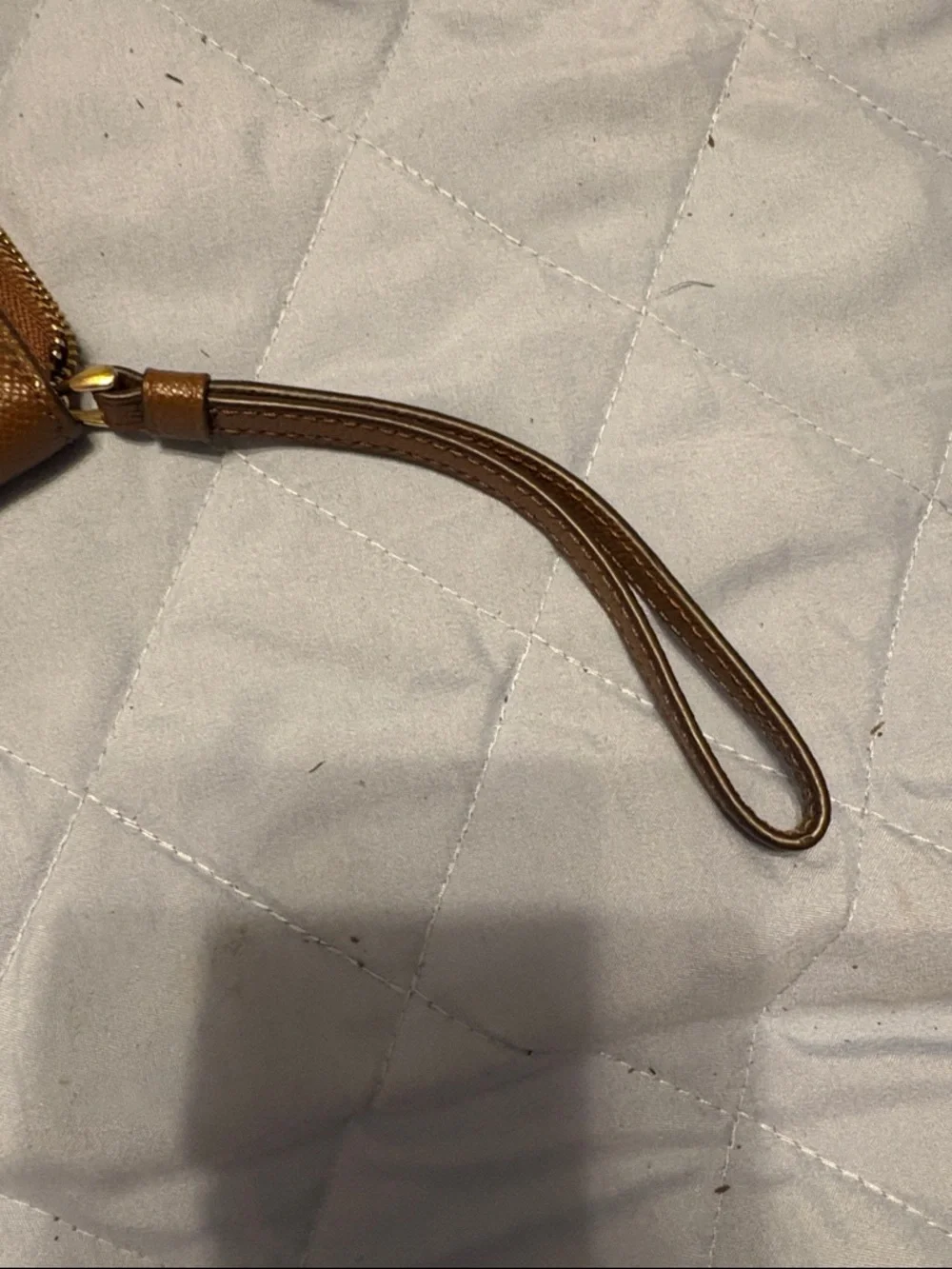 Coach Tan Pebbled Leather Zip Wallet with Gold Hardware - Picture 6 of 6